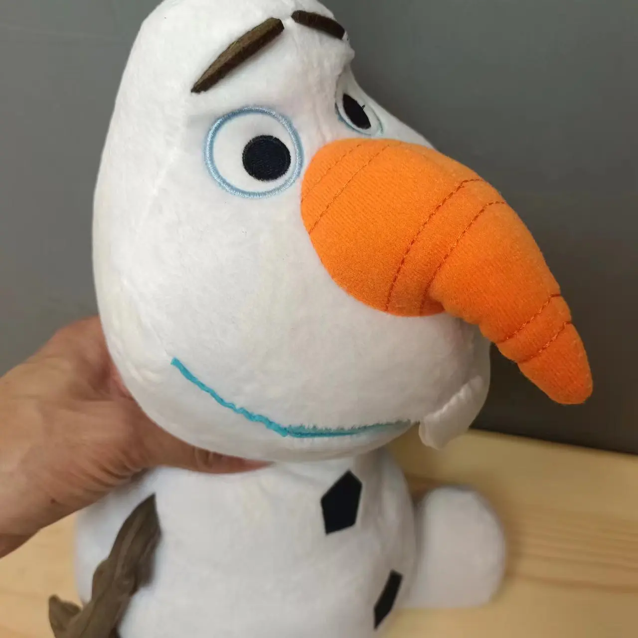 Frozen Figure Olaf Snowman Stuffed Plush Doll 30-50cm Soft Toy for All Ages Ideal Gift for Children And Fans - الصورة 6